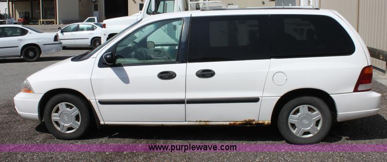 image for item D7720 2002 Ford Windstar LX mini van