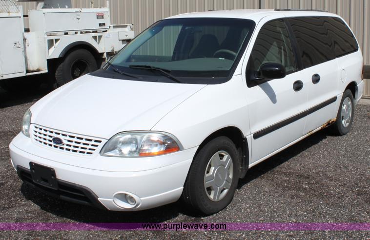image for item D7720 2002 Ford Windstar LX mini van