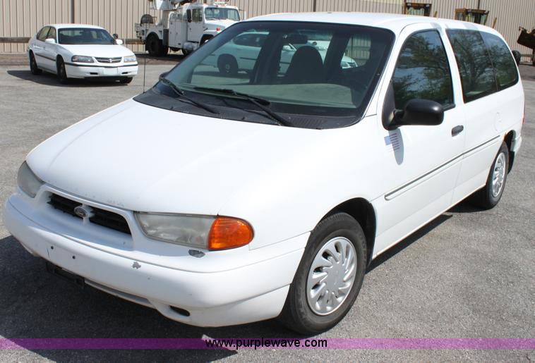 image for item D7721 1998 Ford Windstar GL mini van