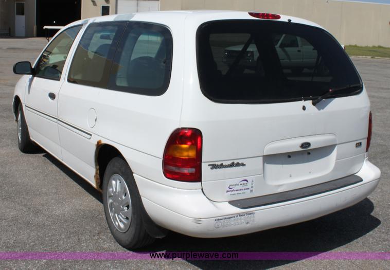 image for item D7721 1998 Ford Windstar GL mini van