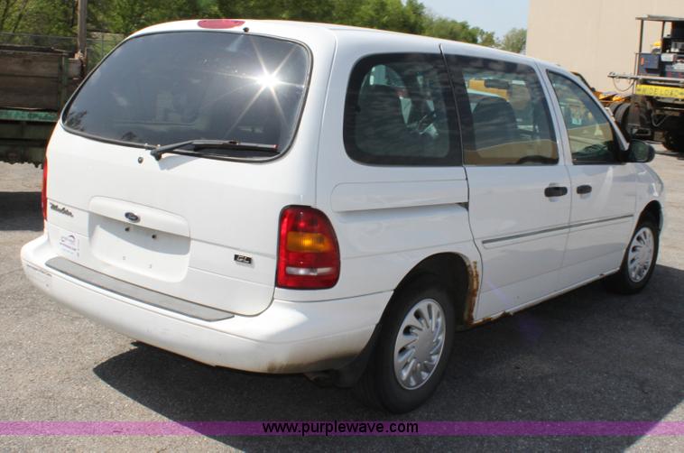 image for item D7721 1998 Ford Windstar GL mini van