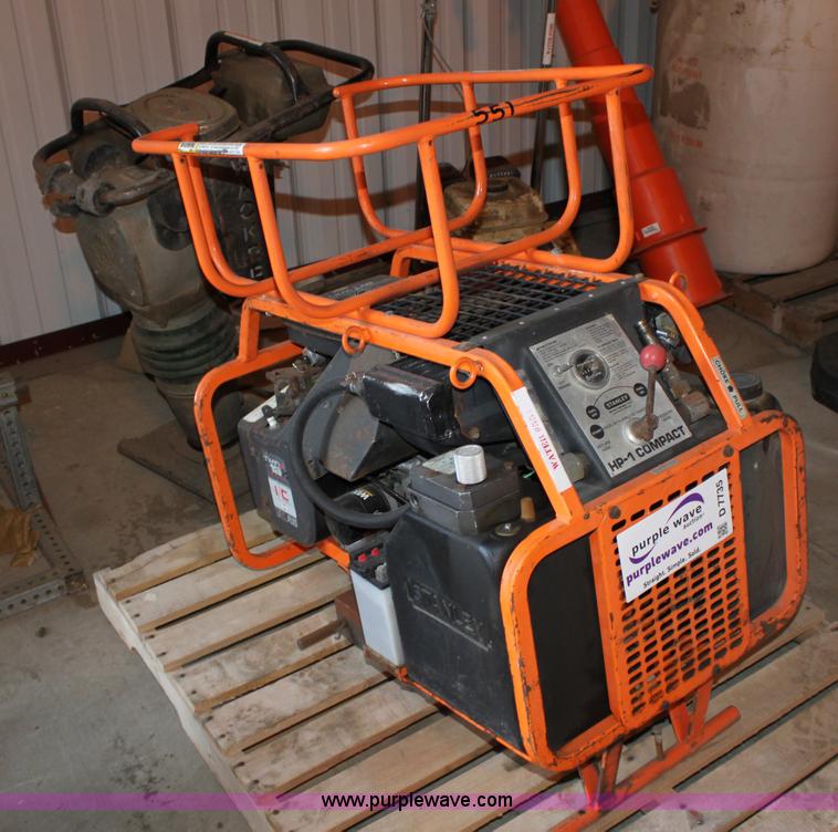 Stanley HP1 compact hydraulic powerpac in Hutchinson, KS Item D7735