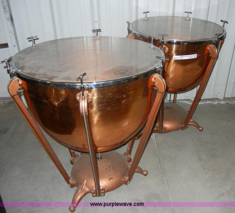 image for item J9323 (2) Ludwig Ensemble 25" drums