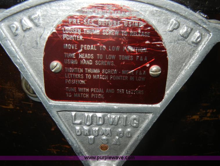 image for item J9323 (2) Ludwig Ensemble 25" drums