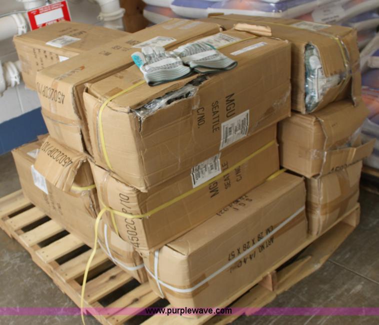 image for item L9636 1,080 pairs of leather gloves