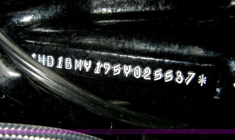 image for item S9322 2005 Harley-Davidson Fat Boy motorcycle