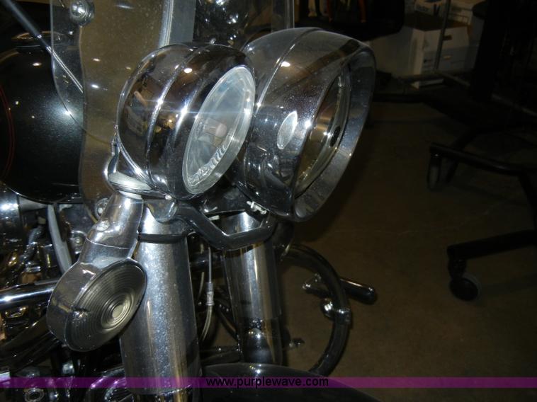 image for item S9322 2005 Harley-Davidson Fat Boy motorcycle