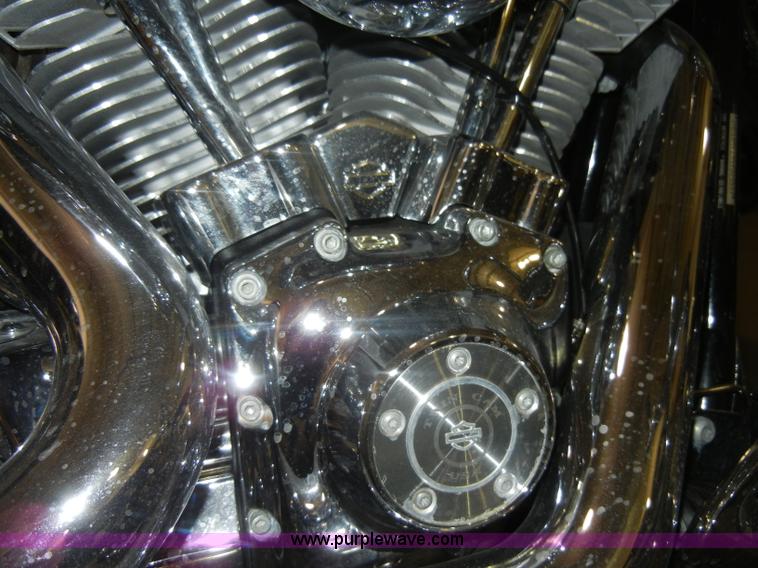 image for item S9322 2005 Harley-Davidson Fat Boy motorcycle