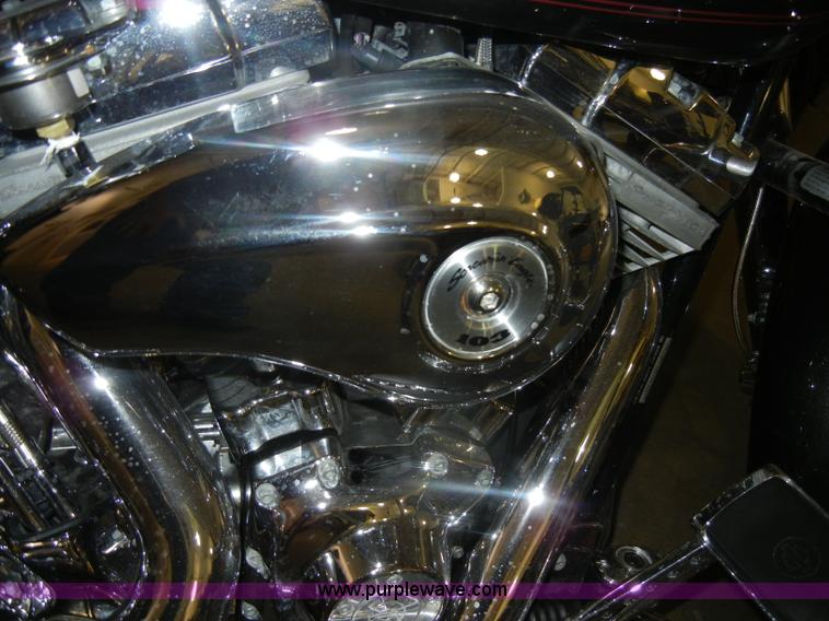 image for item S9322 2005 Harley-Davidson Fat Boy motorcycle