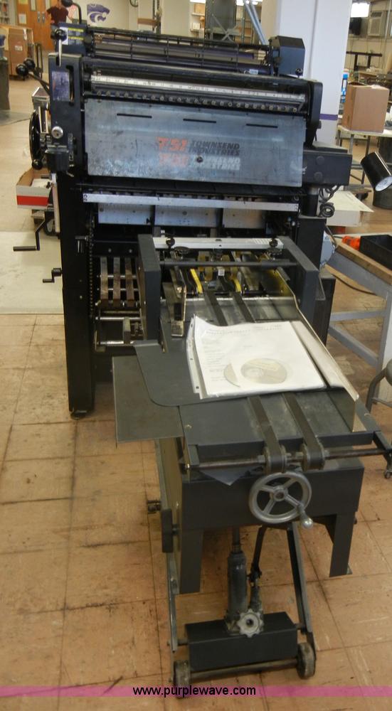 image for item S9441 1991 AB Dick 9890D duplicator with T-head