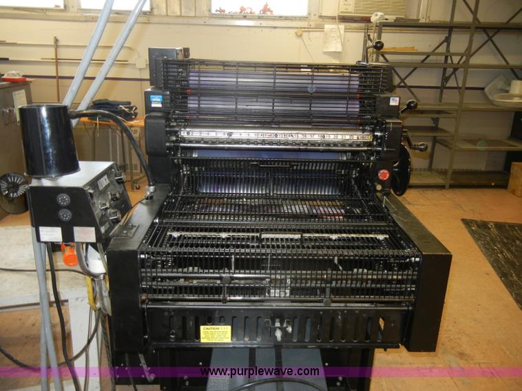 image for item S9441 1991 AB Dick 9890D duplicator with T-head