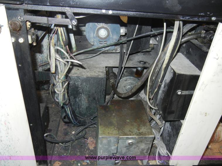 image for item S9442 1996 Multigraphics 1860 GPC duplicator