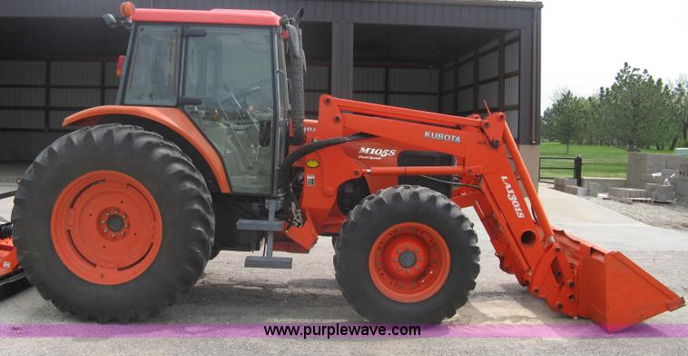 image for item A6154 Kubota M105S MFWD tractor