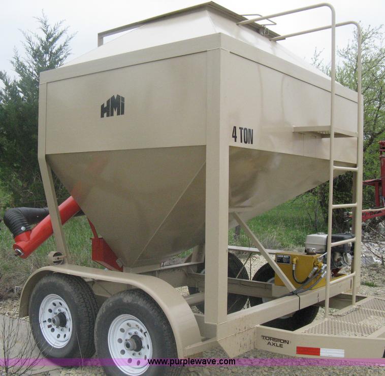 image for item A6166 HeavyBilt 4 ton tandem axle feed buggy