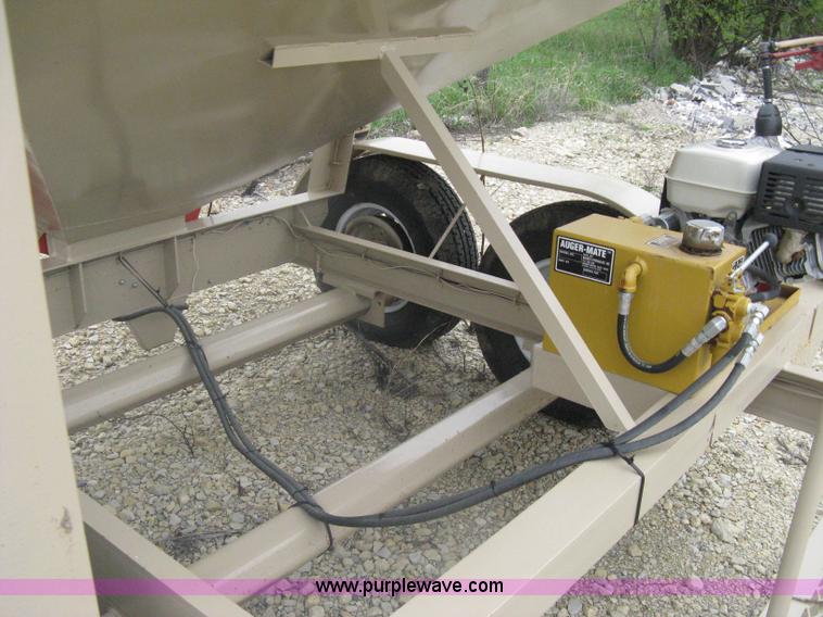 image for item A6166 HeavyBilt 4 ton tandem axle feed buggy