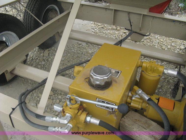 image for item A6166 HeavyBilt 4 ton tandem axle feed buggy