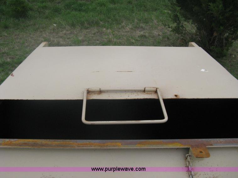 image for item A6166 HeavyBilt 4 ton tandem axle feed buggy