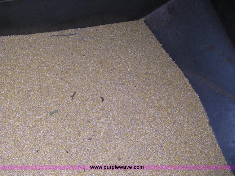 image for item A6166 HeavyBilt 4 ton tandem axle feed buggy