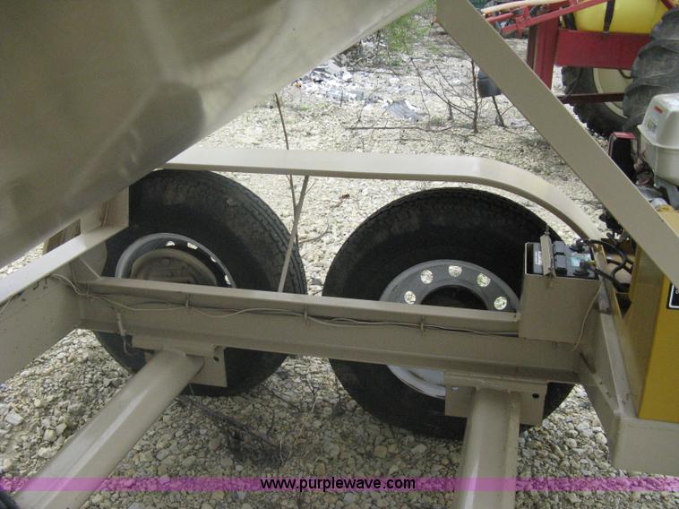 image for item A6166 HeavyBilt 4 ton tandem axle feed buggy