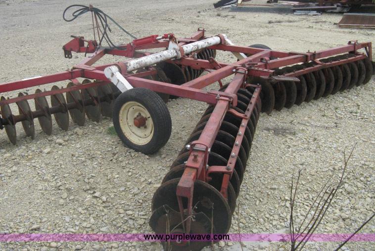 image for item A6167 International 412 tandem disk