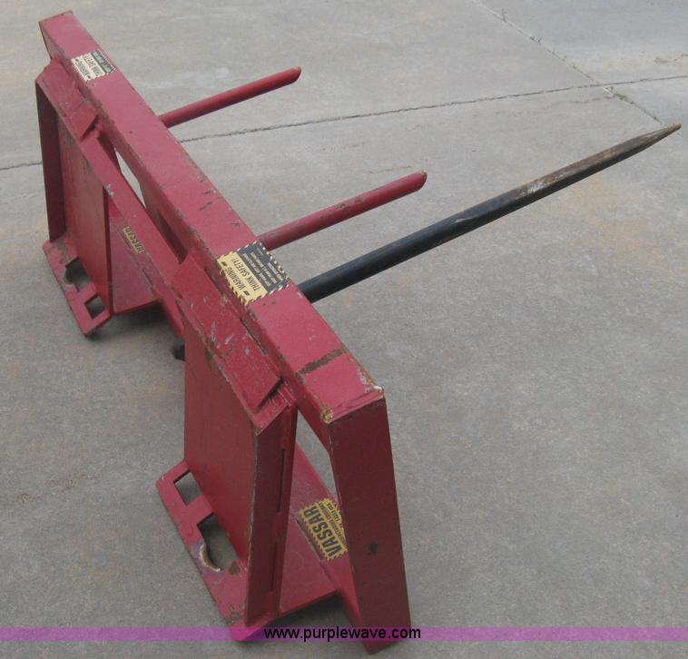 image for item A6178 Vassar quick attach bale spear