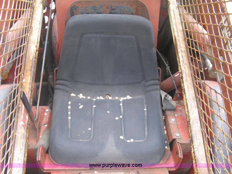 image for item A6183 Gehl 2600 skid steer