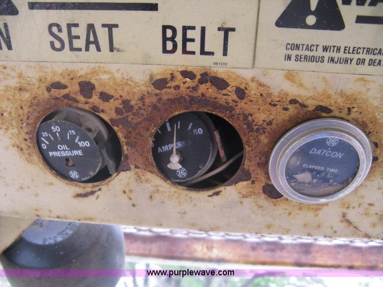 image for item A6183 Gehl 2600 skid steer