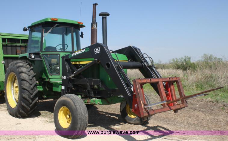 image for item A6780 1977 John Deere 4430 tractor