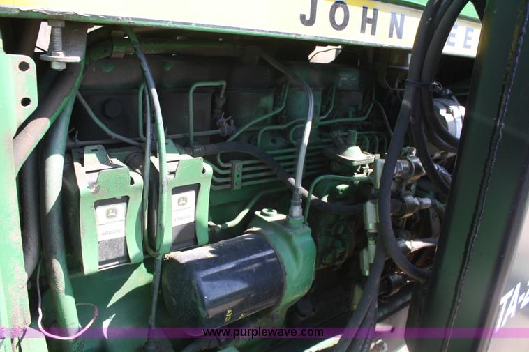 image for item A6780 1977 John Deere 4430 tractor
