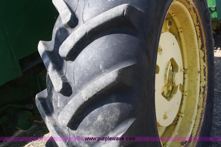 image for item A6780 1977 John Deere 4430 tractor