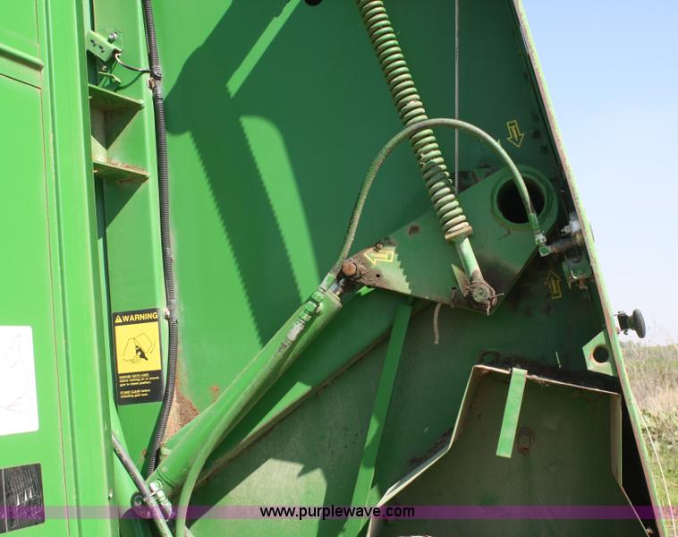 image for item A6781 John Deere 535 round baler