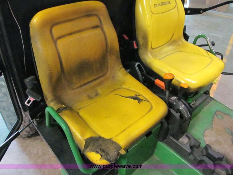 image for item A8250 2007 John Deere Gator HPX