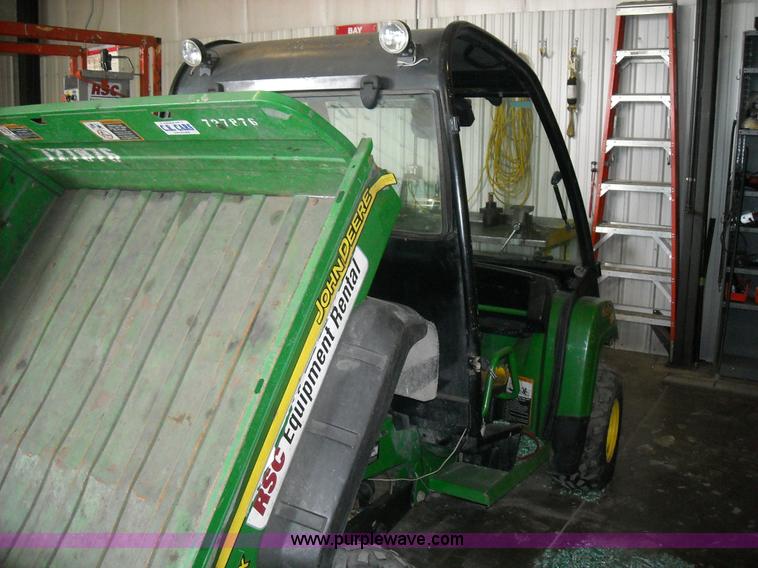 image for item A8250 2007 John Deere Gator HPX