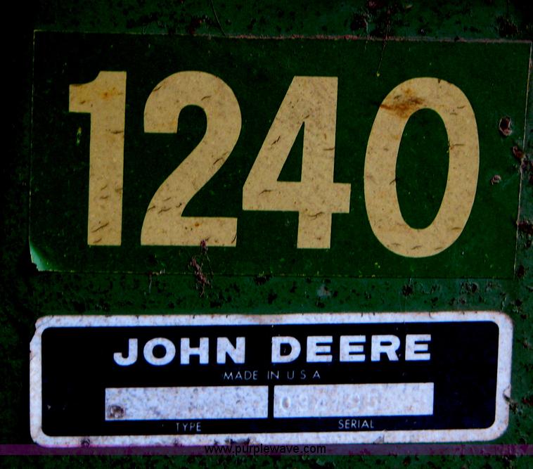 image for item B1184 John Deere 1240 four row planter