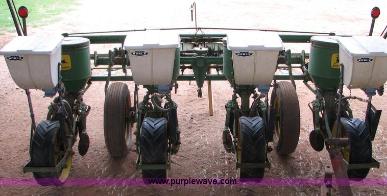 image for item B1184 John Deere 1240 four row planter