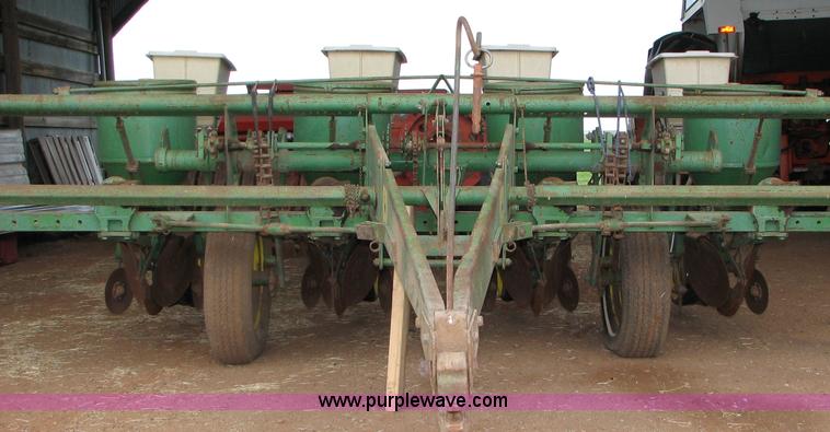 image for item B1184 John Deere 1240 four row planter