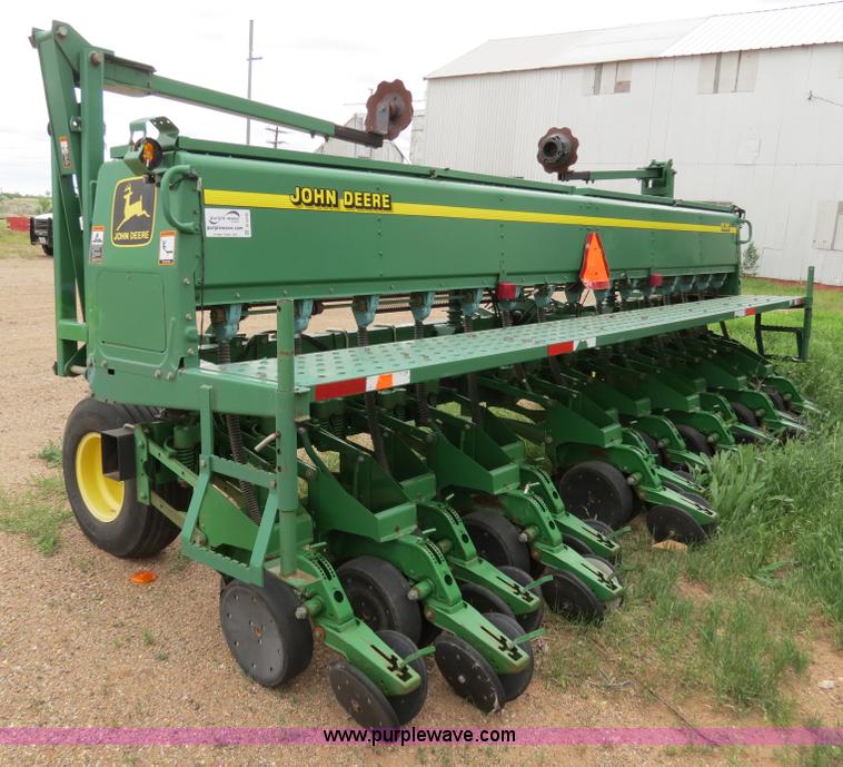 image for item B2230 John Deere 1530 20' soybean drill