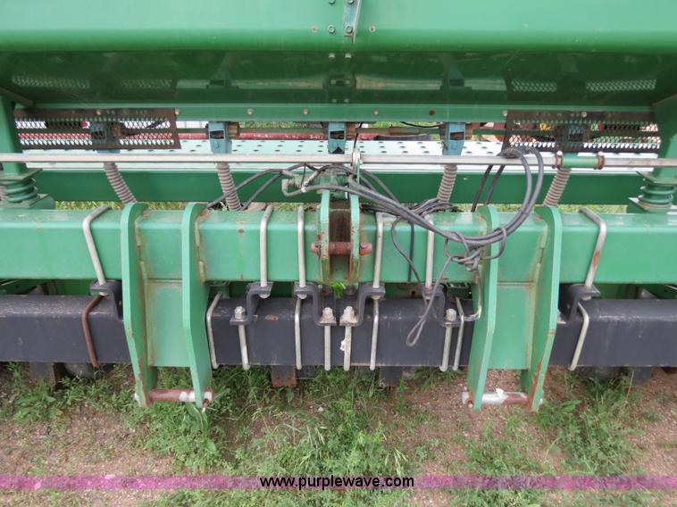 image for item B2230 John Deere 1530 20' soybean drill