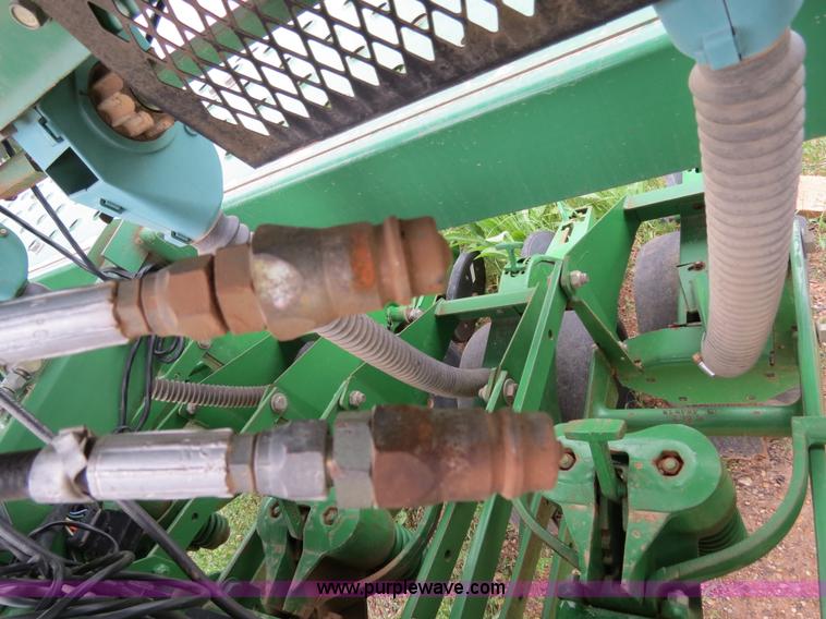 image for item B2230 John Deere 1530 20' soybean drill