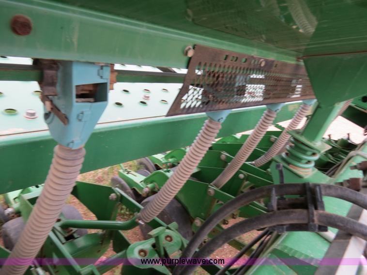 image for item B2230 John Deere 1530 20' soybean drill