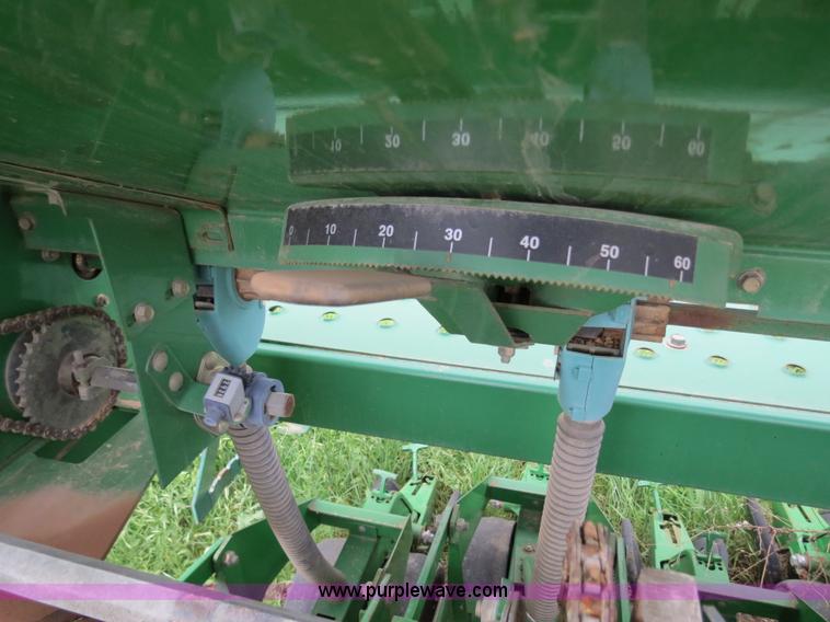 image for item B2230 John Deere 1530 20' soybean drill