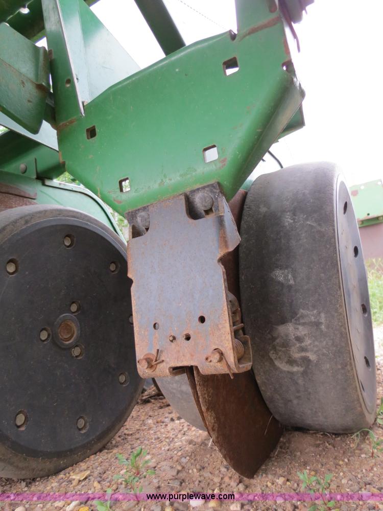 image for item B2230 John Deere 1530 20' soybean drill