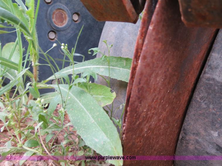 image for item B2230 John Deere 1530 20' soybean drill