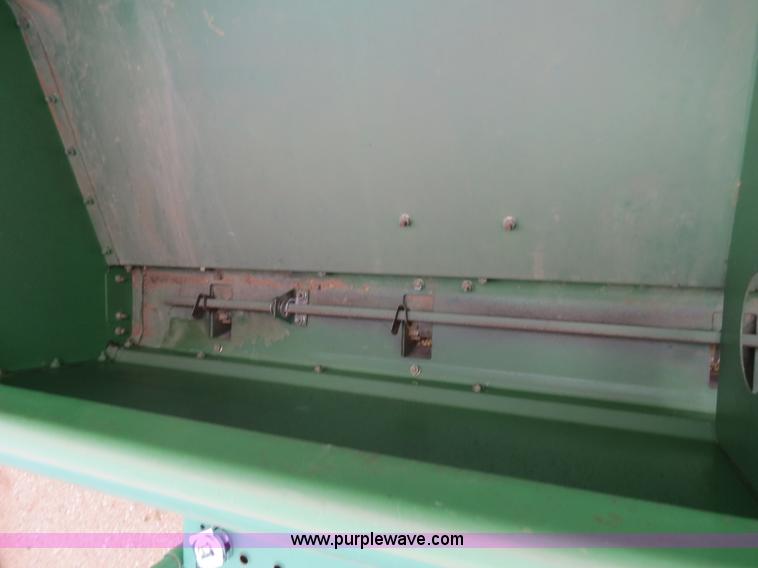 image for item B2230 John Deere 1530 20' soybean drill