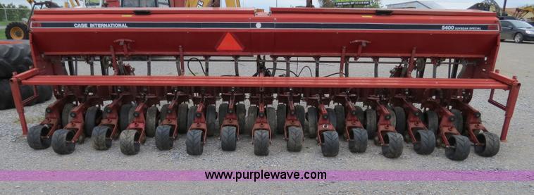 image for item B2273 1995 Case IH 5400 20' soybean special drill