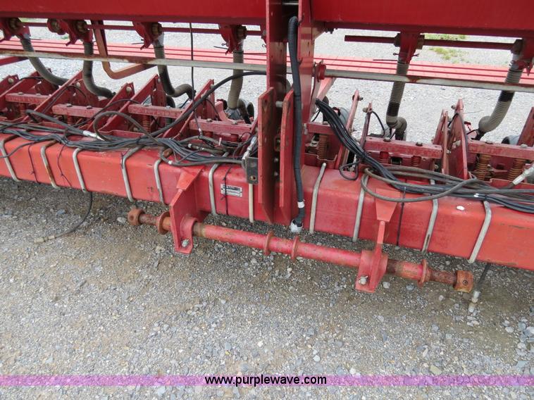image for item B2273 1995 Case IH 5400 20' soybean special drill