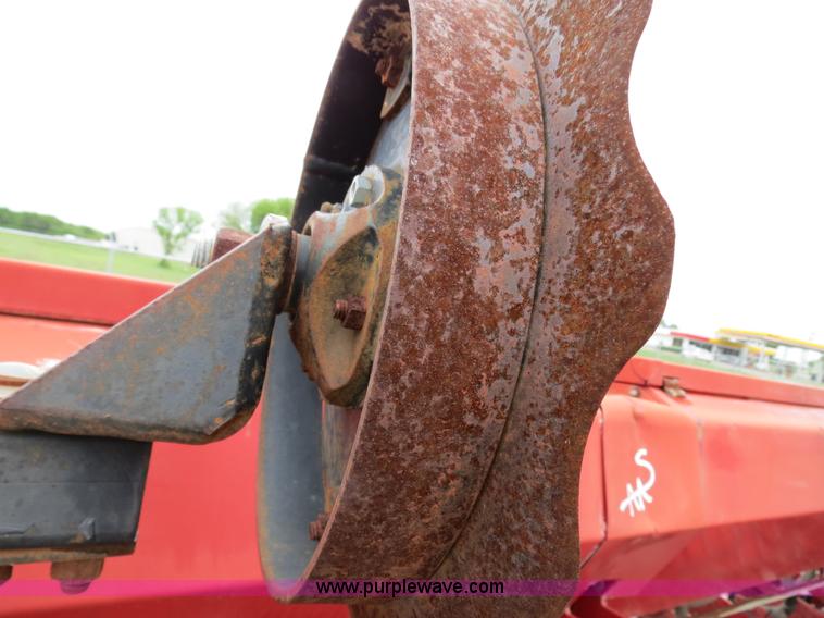 image for item B2273 1995 Case IH 5400 20' soybean special drill