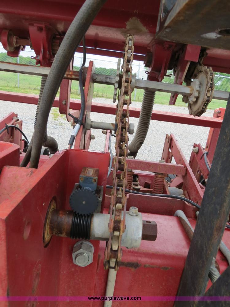 image for item B2273 1995 Case IH 5400 20' soybean special drill