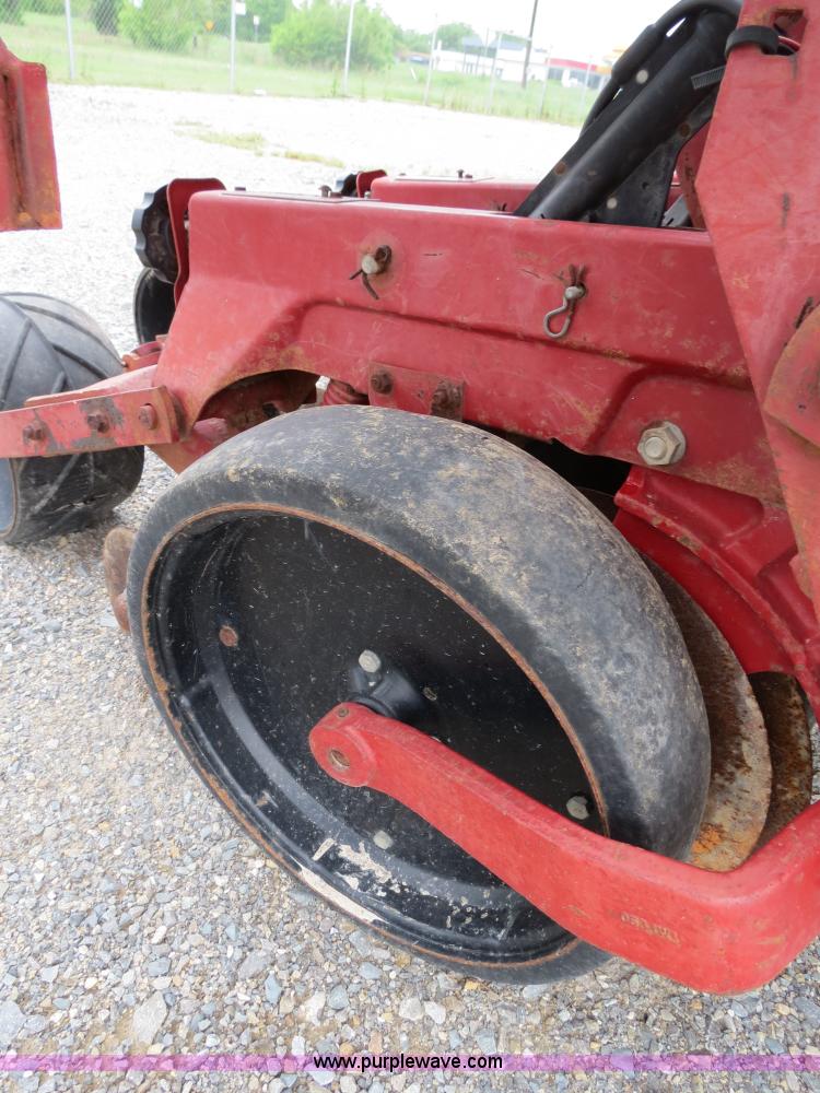 image for item B2273 1995 Case IH 5400 20' soybean special drill