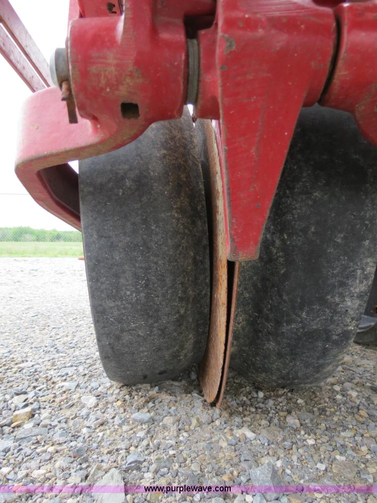 image for item B2273 1995 Case IH 5400 20' soybean special drill